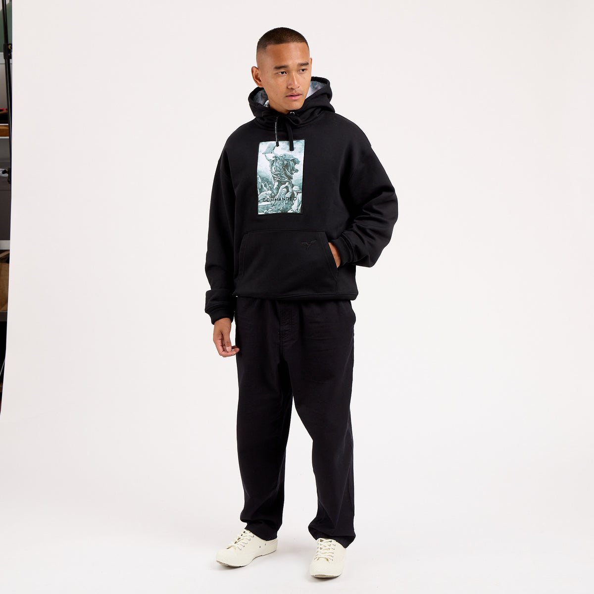 Sanctitude Hood Black-thumbmail-5