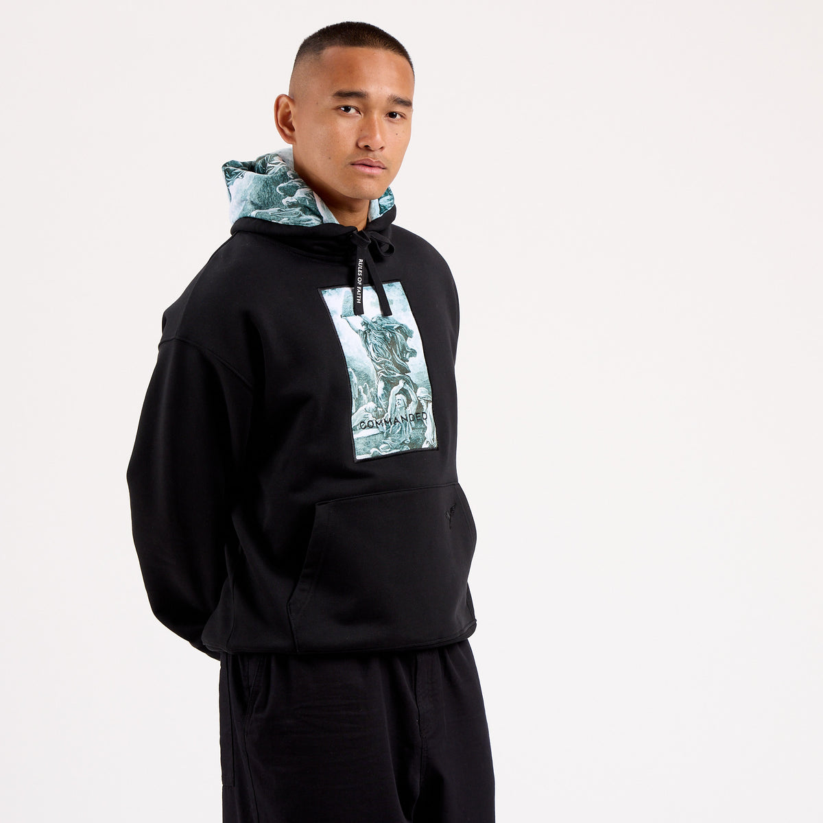 Sanctitude Hood Black