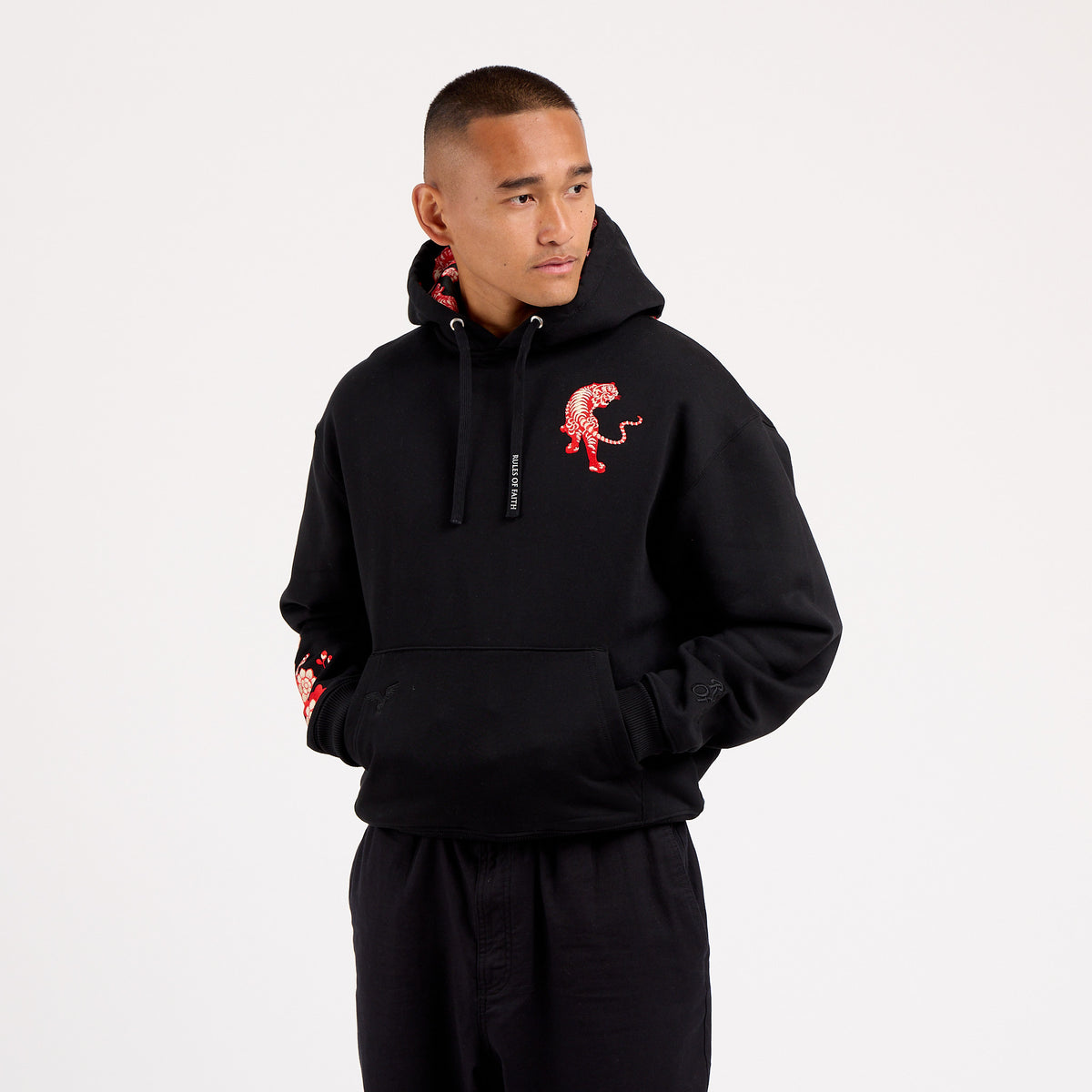 Siberian Hood Black-thumbmail-3