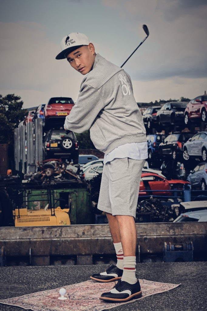 LOOK 02
