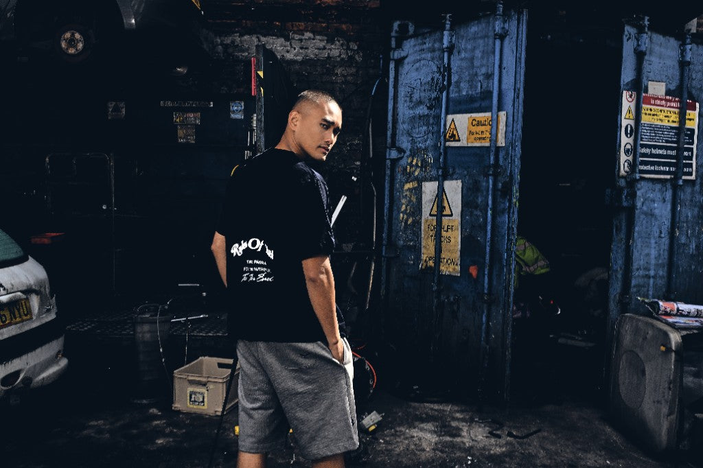 LOOK 03